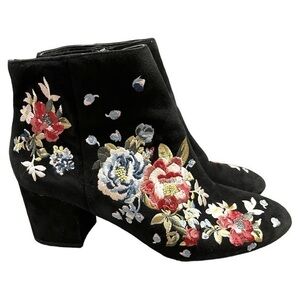 White House Black Market Titus Black Floral Embroidered Ankle Boots